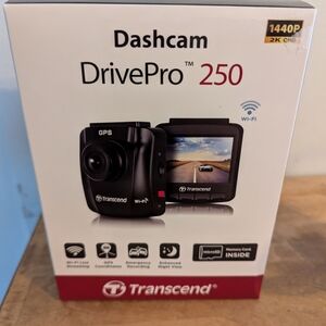 DrivePro 250 Dashcam - Black